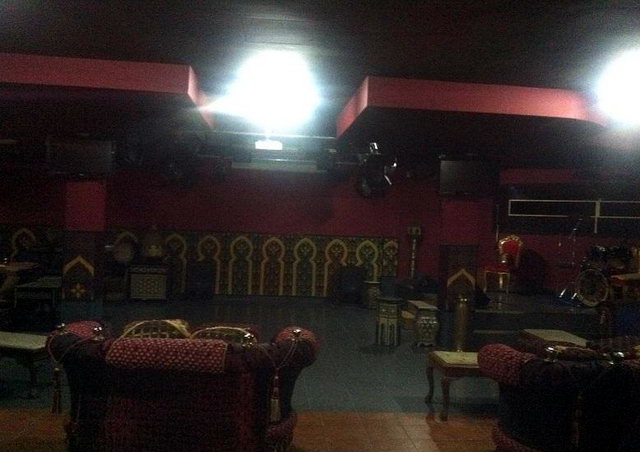 Imagen del interior de la discoteca 'Sala Marrakech' de Gav� Mar (2012)